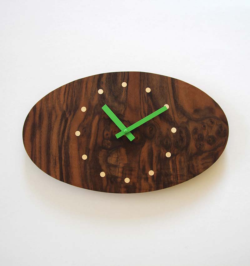 var Horloge Murale Design - Noyer Ramageux Français