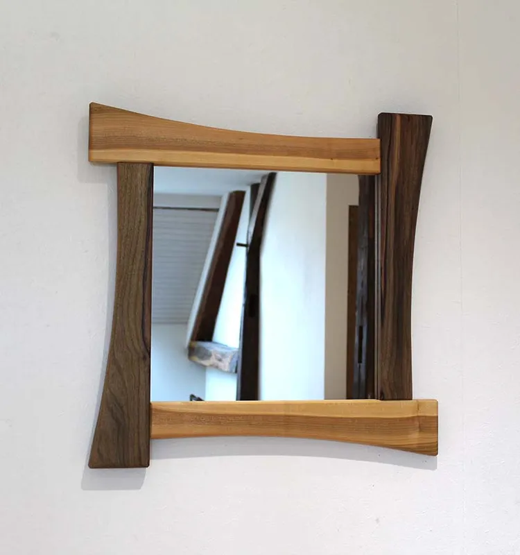 Miroir en Merisier et en Noyer de 60 x 60cm